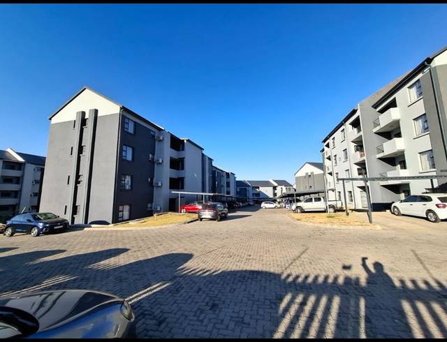 2 BEDROOM APARTMENT FOR SALE IN GLEN AUSTIN